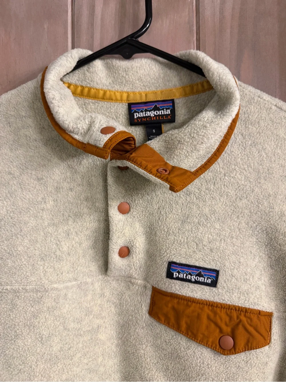 Patagonia Cream Fleece Pullover with Mustard Trim - Picture 4 of 7